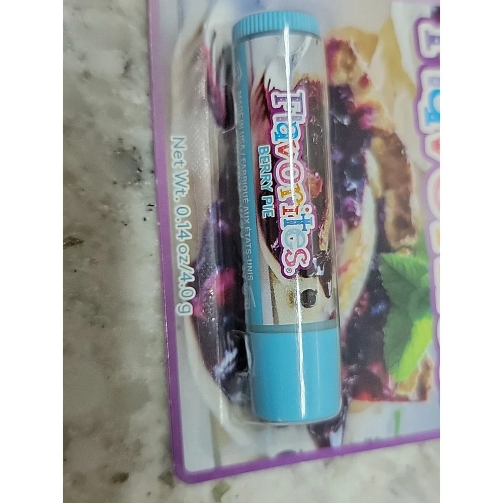 Flavorites Berry Pie Flavored‎ Lip Balm Markwins Beauty Blue Discontinued 0.14oz